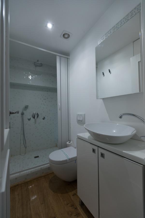 Seven Hills Duplex Eco-Cottage コトル エクステリア 写真