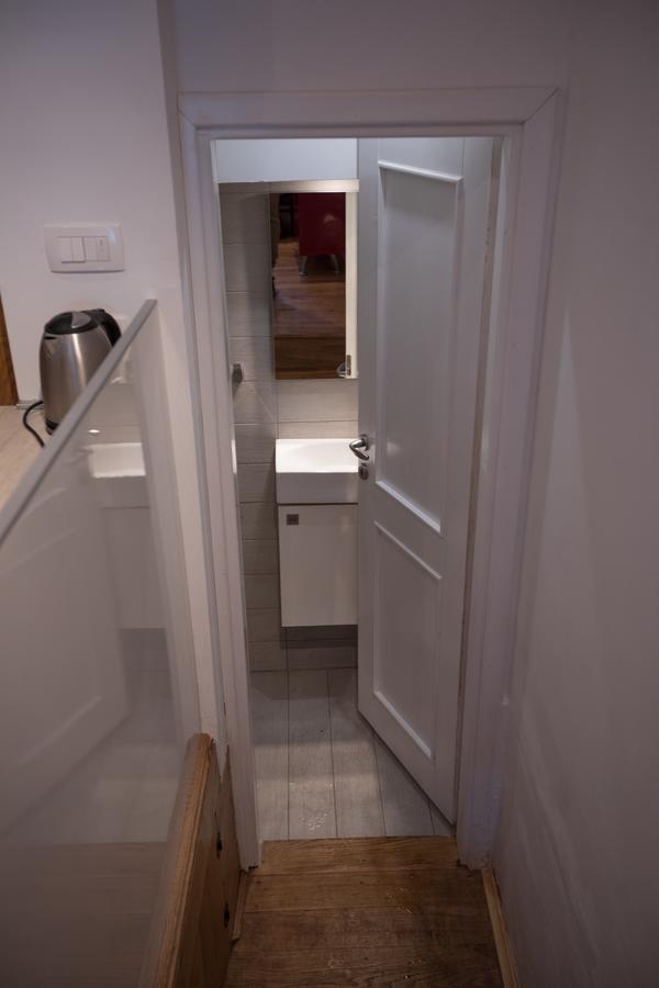 Seven Hills Duplex Eco-Cottage コトル エクステリア 写真
