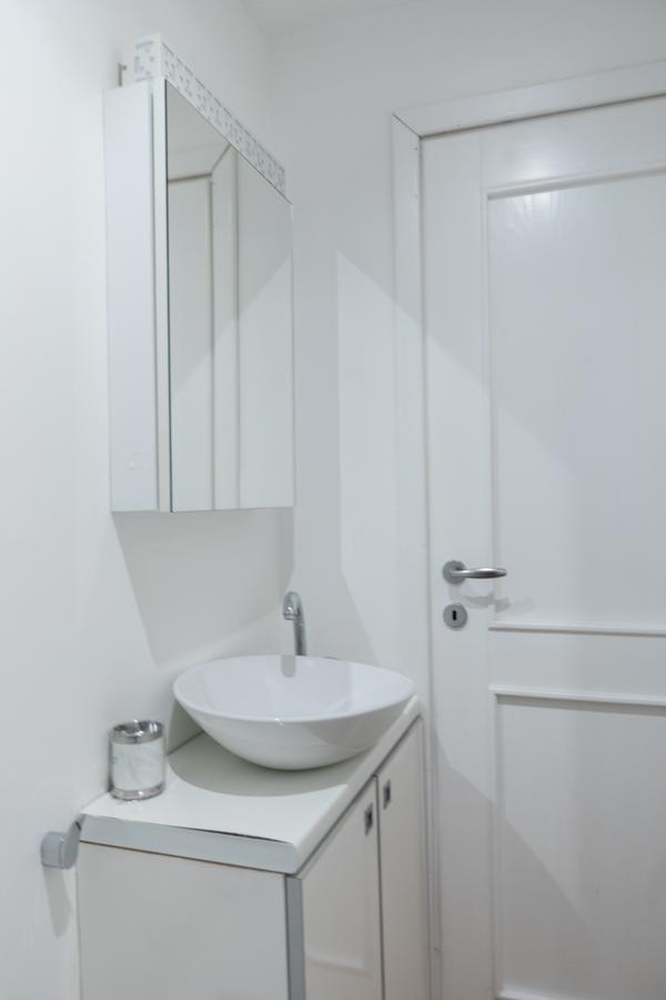 Seven Hills Duplex Eco-Cottage コトル エクステリア 写真